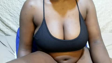 sexxy_maya1 online show from July 8, 10:25 pm