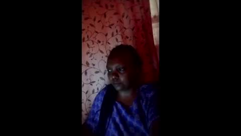 Snapshot of sexxy_nugget chatting on December 17, 8:09 am sexxy_nugget online show from December 17, 8:09 am