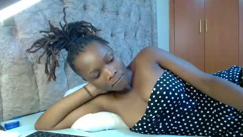 Snapshot of sexxy_santa chatting on December 7, 5:15 am Santa online show from December 7, 5:15 am