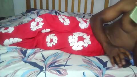 Snapshot of sexxybooty254 chatting on November 20, 12:49 pm sexxybooty254 online show from November 20, 12:49 pm