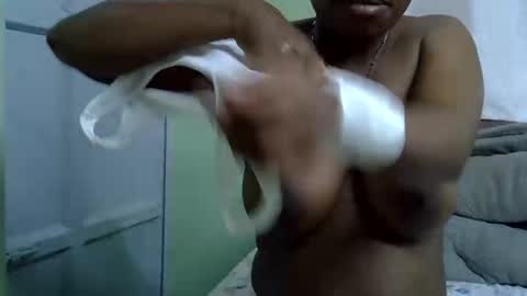 African Queen online show from November 4, 12:48 pm