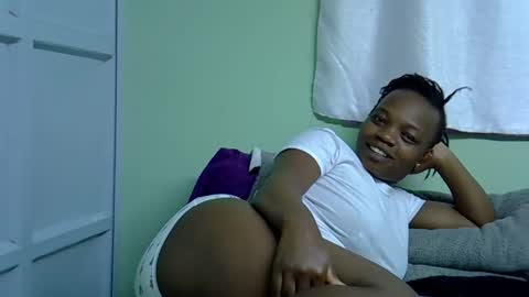 African Queen online show from November 24, 11:59 pm