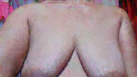Snapshot of sexxyicee69 chatting on June 5, 10:10 am misslovely j online show from June 5, 10:10 am