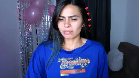Snapshot of sexxylady__ chatting on June 6, 2:38 am Angie online show from June 6, 2:38 am
