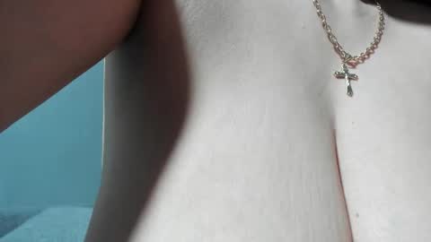 Snapshot of sexxymeriemm chatting on September 19, 1:01 pm sexxymeriemm online show from September 19, 1:01 pm