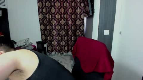 Snapshot of sexxymuscles4u chatting on February 26, 12:04 pm Sexxymuscles4U online show from February 26, 12:04 pm