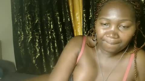 sexxypritty online show from April 16, 9:15 pm