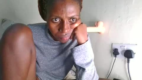 Snapshot of sexxywider_ebony chatting on January 5, 8:00 pm sexxywide ebony online show from January 5, 8:00 pm