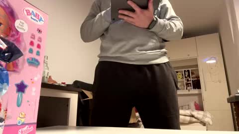 Snapshot of sexy30031986 chatting on December 6, 11:47 pm sexy30031986 online show from December 6, 11:47 pm