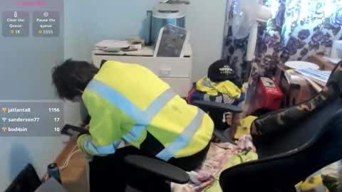 Snapshot of sexy432629 chatting on February 5, 2:22 pm evry tip help me to buy a new car 111-1111-111111 tk online show from February 5, 2:22 pm