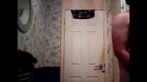 Snapshot of sexy787411 chatting on February 4, 7:09 pm sexy787411 online show from February 4, 7:09 pm