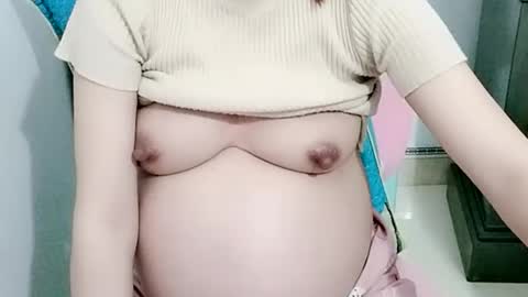 sexy8685 online show from April 20, 1:41 am