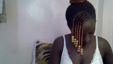 Snapshot of sexy_alia1 chatting on January 18, 7:50 pm sexy_alia1 online show from January 18, 7:50 pm