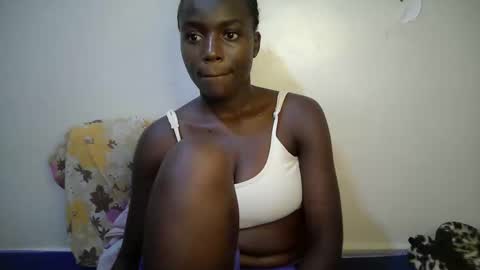 Snapshot of sexy_alia1 chatting on February 17, 7:09 pm sexy_alia1 online show from February 17, 7:09 pm