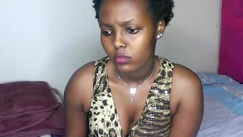Snapshot of sexy_anayah chatting on March 5, 10:22 am sexy_anayah online show from March 5, 10:22 am