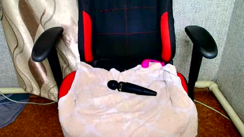 Snapshot of sexy_as_fuck_ chatting on September 9, 10:31 pm Jessica Face only in pvt or in snapchat Dont ask more.... online show from September 9, 10:31 pm