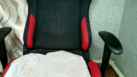 Jessica  Face only in pvt or in snapchat Dont ask more.... online show from December 22, 11:13 pm