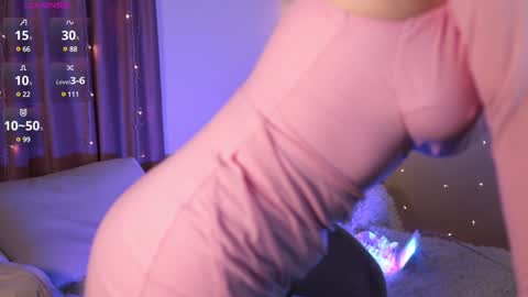 Snapshot of sexy_blonde_doll chatting on January 25, 4:45 am Lina online show from January 25, 4:45 am