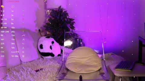 Snapshot of sexy_blonde_doll chatting on February 23, 11:25 pm Lina online show from February 23, 11:25 pm