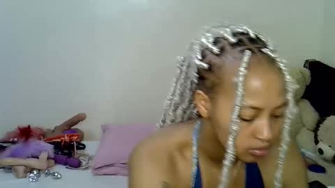 sexy_bubbie01 online show from May 12, 5:26 am