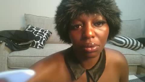 Stacy online show from March 28, 11:15 pm