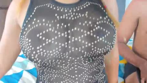 sexy_couple_xx1 online show from January 10, 4:58 am