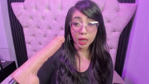  C R I S T A L  online show from February 9, 7:51 pm