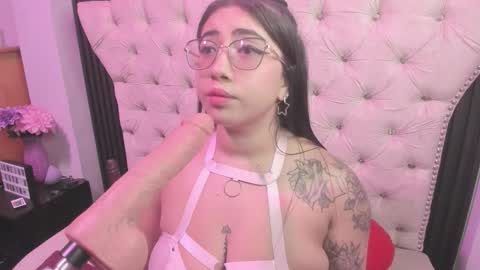  C R I S T A L  online show from March 18, 8:12 pm