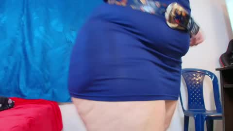 karla           instagram  online show from April 14, 4:57 pm