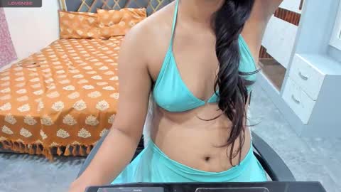 Snapshot of sexy_doll_1_ chatting on September 19, 12:50 pm Sexydoll online show from September 19, 12:50 pm