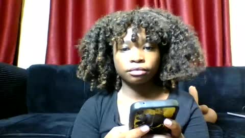 Snapshot of sexy_ebony_princess chatting on July 5, 1:45 am Trina online show from July 5, 1:45 am