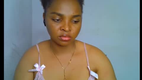 Snapshot of sexy_ebonygirl_ chatting on September 23, 8:12 pm Clara online show from September 23, 8:12 pm