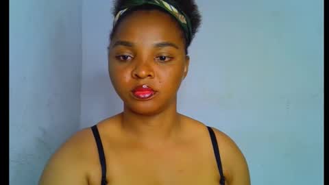 Snapshot of sexy_ebonygirl_ chatting on September 26, 7:29 pm Clara online show from September 26, 7:29 pm