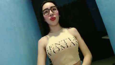 sexy_emily92 online show from February 8, 9:51 pm