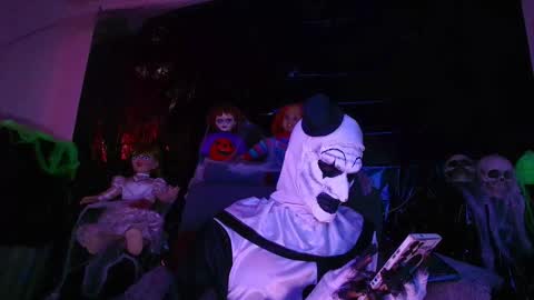 Soy Fresita online show from October 31, 3:35 pm