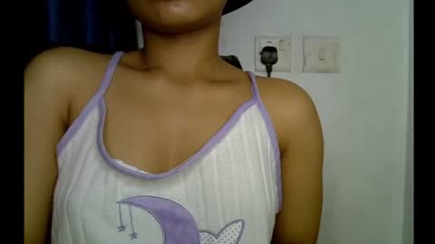 Ella online show from July 16, 9:04 am