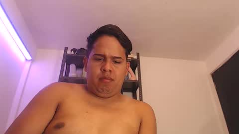 sexy_hot72 online show from January 12, 10:37 pm