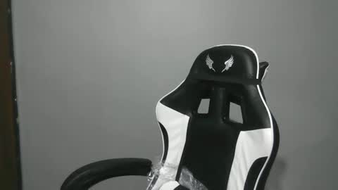 Snapshot of sexy_hot_pussie chatting on March 1, 7:08 am just call me sofia online show from March 1, 7:08 am