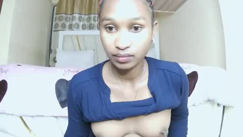 Snapshot of sexy_joyline chatting on June 5, 1:45 am joy online show from June 5, 1:45 am