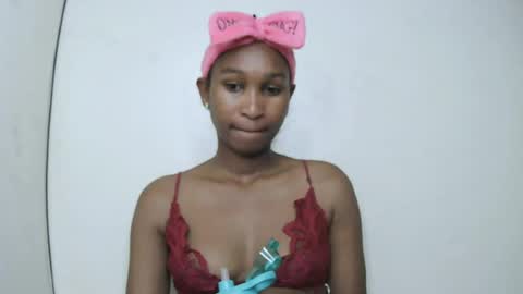 Snapshot of sexy_joyline chatting on June 20, 2:14 am joy online show from June 20, 2:14 am