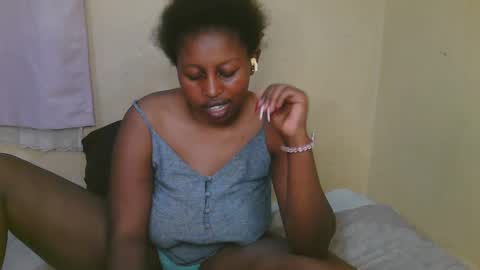 sexy_latasha online show from December 16, 6:46 pm