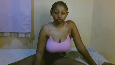 sexy_latasha online show from May 17, 3:37 am