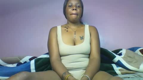 Snapshot of sexy_lisa_maya_ chatting on March 28, 2:11 am LISA online show from March 28, 2:11 am