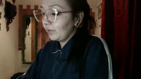 sexy lolas online show from December 2, 5:48 am