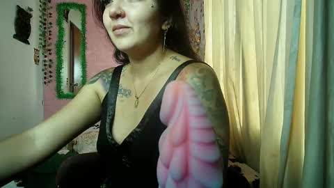 sexy lolas online show from March 1, 8:55 pm