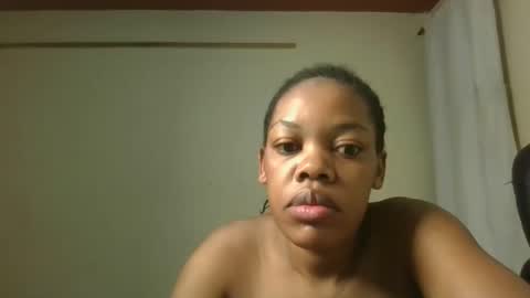 sexy_lyna online show from October 22, 5:30 am