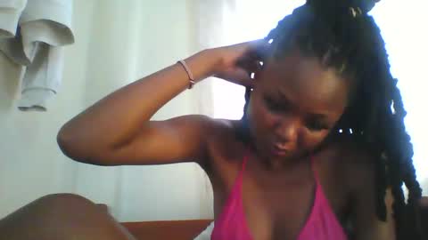 Snapshot of sexy_mariannah chatting on June 2, 1:02 pm sexy_mariannah online show from June 2, 1:02 pm