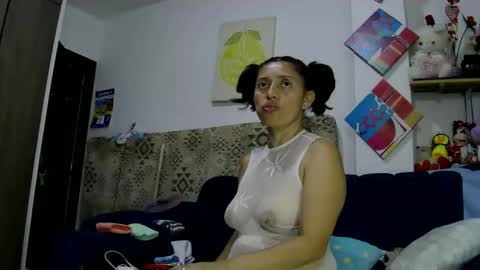 Snapshot of sexy_mary_69 chatting on March 14, 2:39 am Mary online show from March 14, 2:39 am