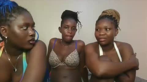 maya online show from November 19, 10:15 am