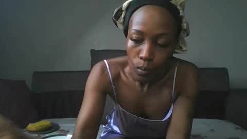 SEXY MOMAH online show from May 22, 5:07 pm